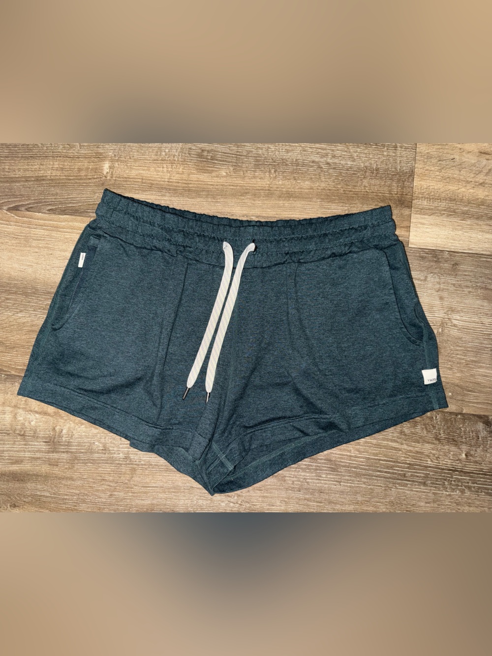 Vuori Women’s Small Performance Shorts Green Drawstring Elastic Waist Pockets